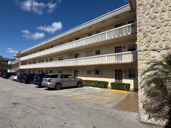 4331 NW 16th St
