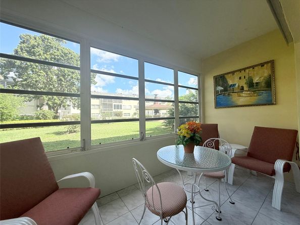 4331 NW 16th St 103 D, Fort Lauderdale FL 33313