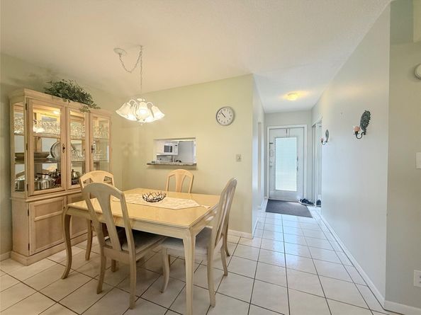 4331 NW 16th St 103 D, Fort Lauderdale FL 33313