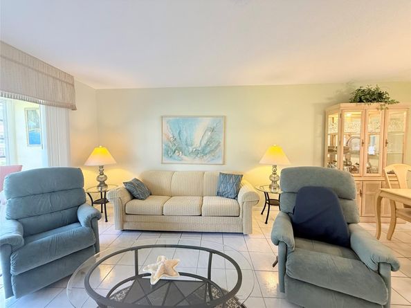 4331 NW 16th St 103 D, Fort Lauderdale FL 33313