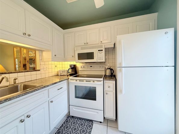 4331 NW 16th St 103 D, Fort Lauderdale FL 33313