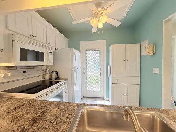4331 NW 16th St 103 D, Fort Lauderdale FL 33313