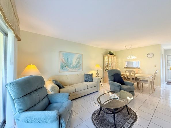 4331 NW 16th St 103 D, Fort Lauderdale FL 33313