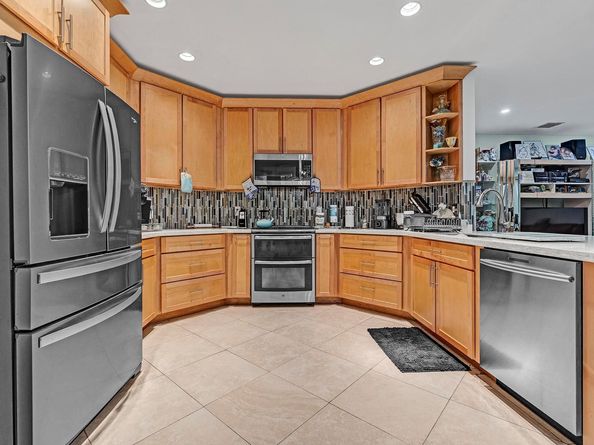 11876 NW 55th St, Coral Springs FL 33076