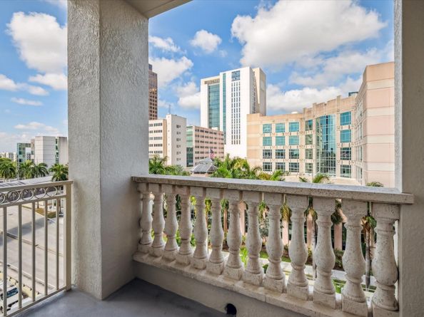 511 SE 5th Avenue 614, Fort Lauderdale FL 33301