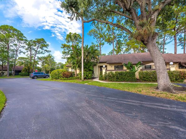 151 Pinto Palm Court, Royal Palm Beach FL 33411