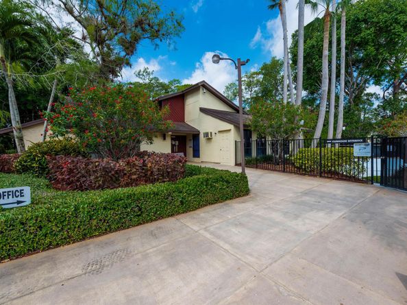 151 Pinto Palm Court, Royal Palm Beach FL 33411