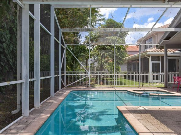 11972 Glenmore Dr, Coral Springs FL 33071