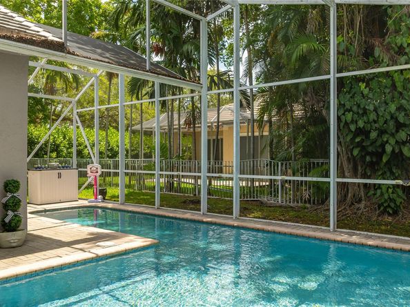 11972 Glenmore Dr, Coral Springs FL 33071