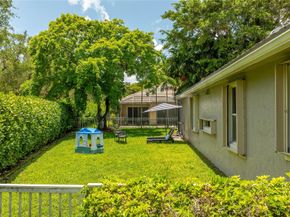 11972 Glenmore Dr, Coral Springs FL 33071