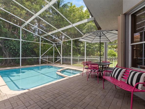11972 Glenmore Dr, Coral Springs FL 33071