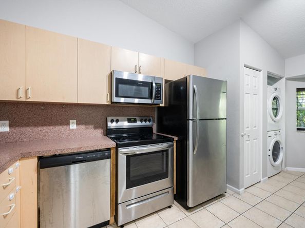 3710 N Jog Road 202, West Palm Beach FL 33411