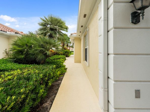 649 Hudson Bay Drive, Palm Beach Gardens FL 33410