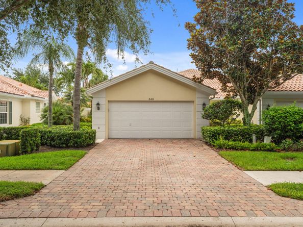 649 Hudson Bay Drive, Palm Beach Gardens FL 33410