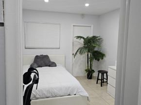 3600 Jackson Street 22, Hollywood FL 33021