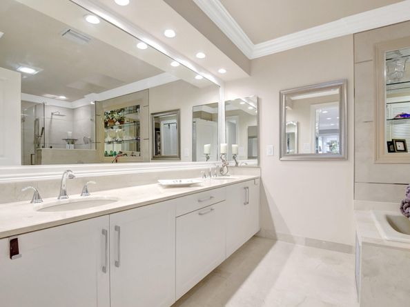 79 Hampshire Lane, Boynton Beach FL 33436