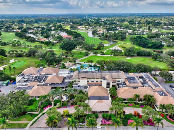 79 Hampshire Lane, Boynton Beach FL 33436