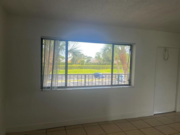 1626 Meadows Circle W 1626, Boynton Beach FL 33436