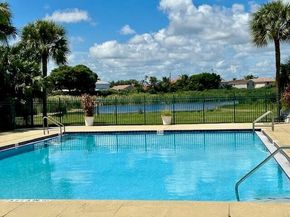 1626 Meadows Circle W 1626, Boynton Beach FL 33436