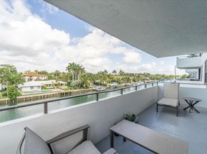 9660 W Bay Harbor Dr 4B, Bay Harbor Islands FL 33154