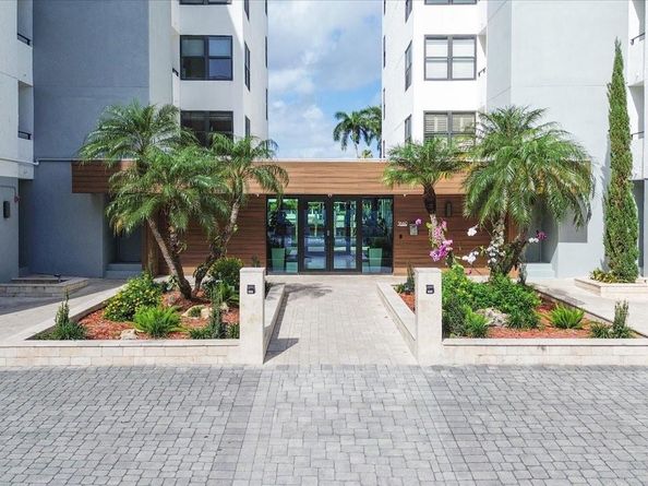 9660 W Bay Harbor Dr 4B, Bay Harbor Islands FL 33154