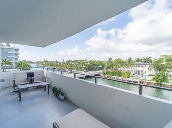 9660 W Bay Harbor Dr