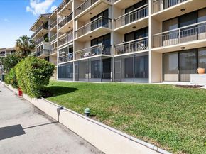 2601 Marina Isle Way 103, Jupiter FL 33477