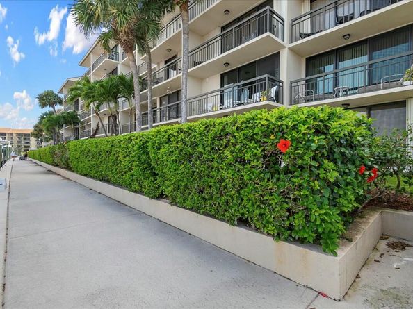 2601 Marina Isle Way 103, Jupiter FL 33477