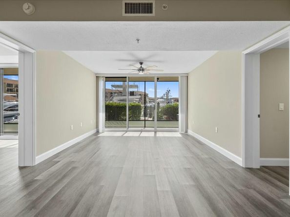 2601 Marina Isle Way 103, Jupiter FL 33477