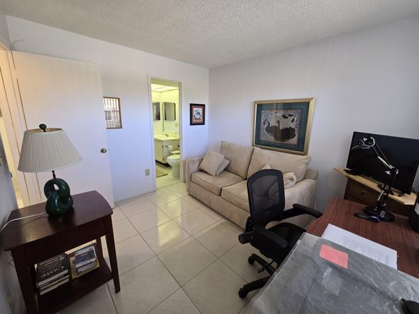 10442 Sunrise Lakes Blvd 310, Sunrise FL 33322