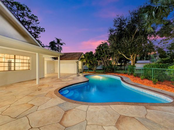 225 Sulky Way, Wellington FL 33414