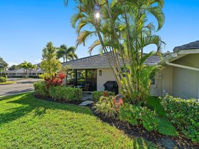 212 Club Drive, Palm Beach Gardens FL 33418
