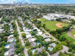 1731 NE 7th Ter, Fort Lauderdale FL 33305