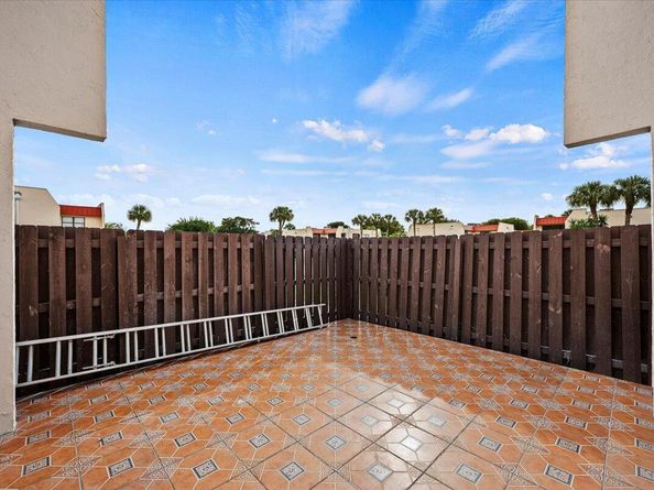 6315 Seven Springs Boulevard C, Greenacres FL 33463