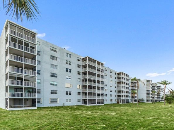 5500 NW 2nd Avenue 418, Boca Raton FL 33487