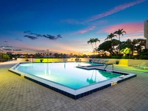 374 Golfview Road 205, North Palm Beach FL 33408