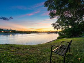 374 Golfview Road 205, North Palm Beach FL 33408