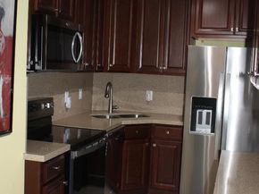 669 W Oakland Park Blvd 208B, Wilton Manors FL 33311