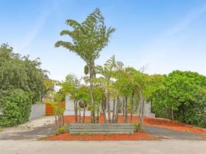 3070 NE 13th Ave, Oakland Park FL 33334