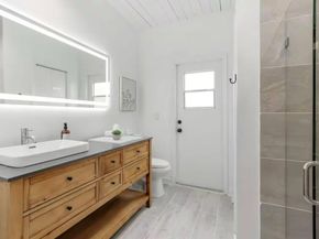 3070 NE 13th Ave, Oakland Park FL 33334