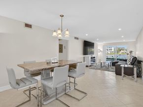 1090 Guildford E 1090, Boca Raton FL 33434