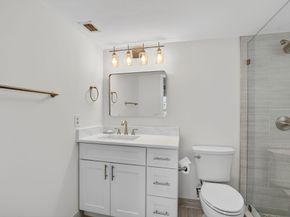 1090 Guildford E 1090, Boca Raton FL 33434