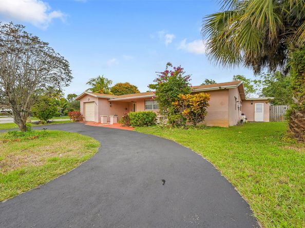 5991 NW 13th St, Sunrise FL 33313