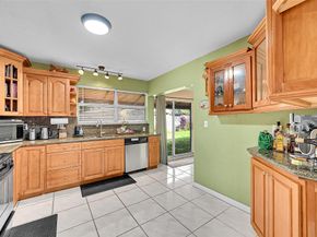 5991 NW 13th St, Sunrise FL 33313