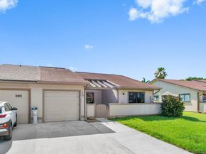 18 Winchmore Lane, Boynton Beach FL 33426