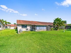 18 Winchmore Lane, Boynton Beach FL 33426