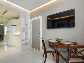 235 Sunrise Avenue 2026, Palm Beach FL 33480