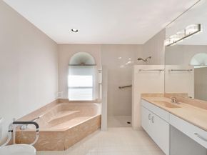 8507 NW 83rd St, Tamarac FL 33321