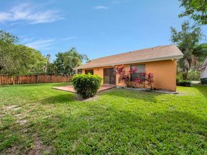 8507 NW 83rd St, Tamarac FL 33321