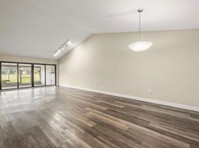 370 Fairway Circle 13, Weston FL 33326